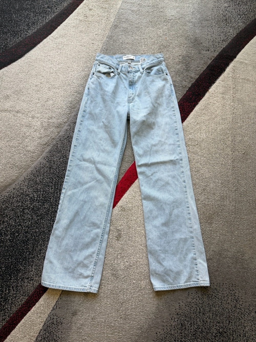 Abercrombie & Fitch The 90’s High Rise Relaxed Jeans